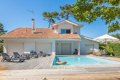 Villa mit Schwimmbad 400 Meter vom Strand...