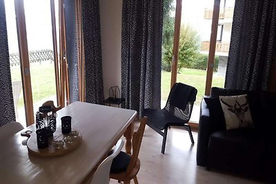 Angenehme Wohnung mit Terrasse in Hügeln