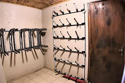 Chalet a Le Saut vicino Sci & Giardino