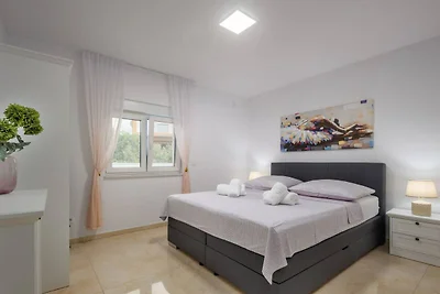 Villa Shaula 2 - Three Bedroom House with...
