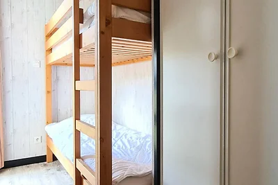 Geräumige und helle Wohnung · Zentrum des Res...