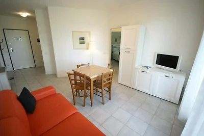 Moderne Wohnung mit Pool im Chianti