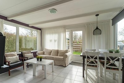 Vakantiehuis in Baarland met omheinde tuin