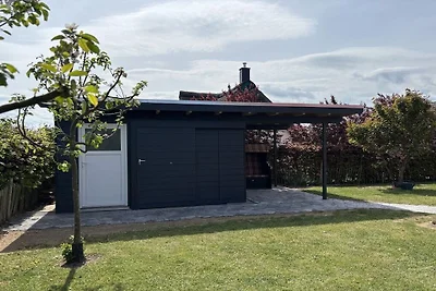 Vakantiehuis in Zierow met zwembad