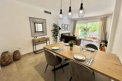 Wohnung in Calahonda mit tropischen Pools