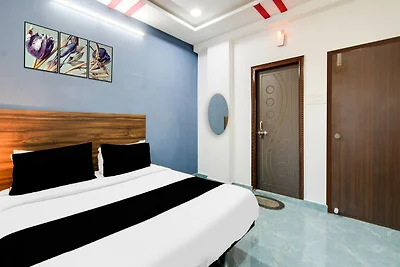 Moderna beatitudine all'Hitech City di...