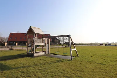 Villa esquinera a estrenar en Frisia.