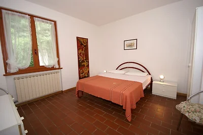Caratteristico bungalow con piscina a Garda