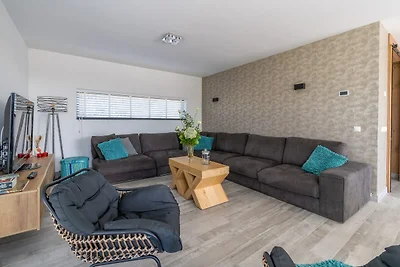 Schönes 8-Personen-Landhaus zwischen den...