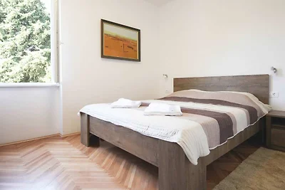 Apartment Goge - One-Bedroom Apartment with...