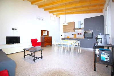 Spaziosa casa vacanze con piscina privata
