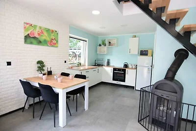 Freundlich eingerichtetes Ferienhaus in...