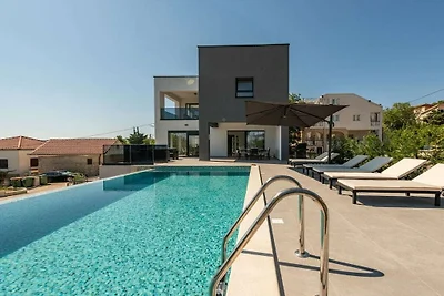 Seaview Villa A`More with heated pool