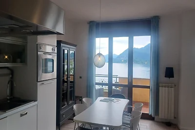 Ferienhaus in Stresa, Italien mit Seeblick