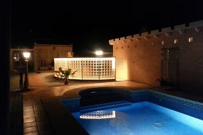 Ebenerdige Villa mit privaten Salzwasser-Pool...