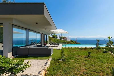 Villa in Lovran mit Schwimmbecken