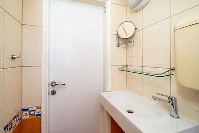 Rooms Nina - Double room with Sea View and sh...