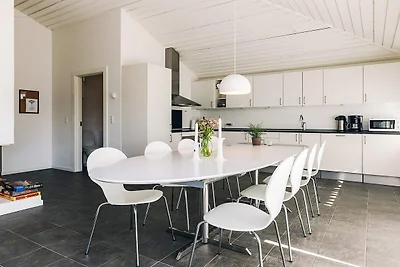 Einladendes Ferienhaus in Karrebæksminde