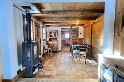 Chalet in Le Cheloup in der Nähe von...