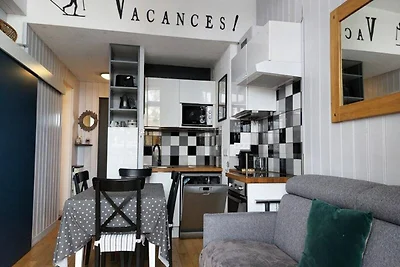 Schöne 2-Zimmer-Wohnung, renoviert für 5 Pers...