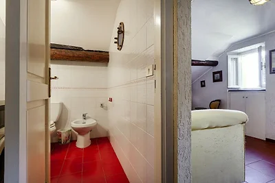 Seaview Apartment near the Castle