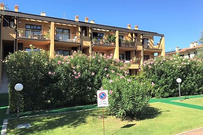 Einladendes Apartment in Giarole mit Garten
