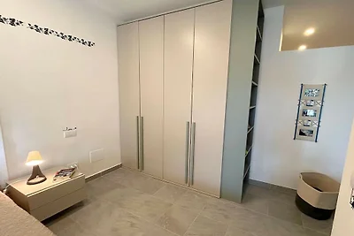 Di Betta South Sea Apartment