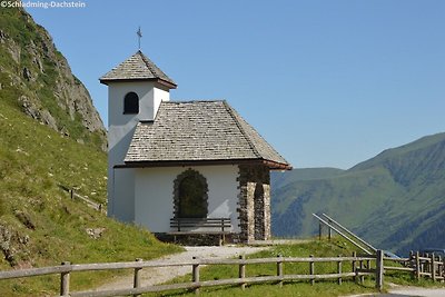 Luxus-Chalet mit Pool und Sauna am Skilift