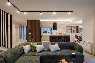 Villa Prima Lux - Four Bedroom Villa with...