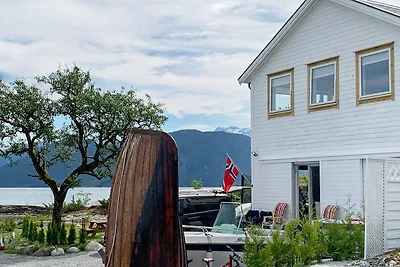 Kustenidylle im Hardangerfjord-By Traum