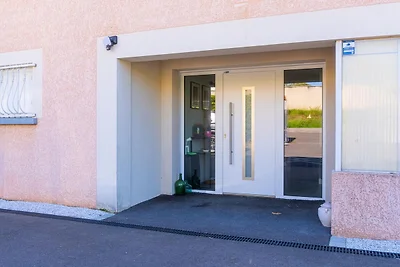 Serene villa voor 10 personen in Escalquens
