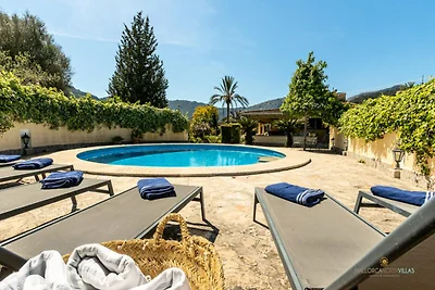 Villa in Pollenà mit privatem Pool und Grill