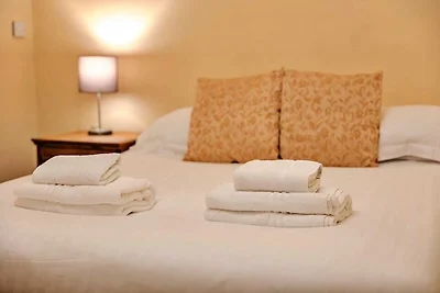 Cottage con 2 camere da letto a Dorrington, N...