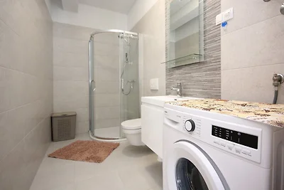 Apartments Happy Holiday - Two Bedroom Apartm...