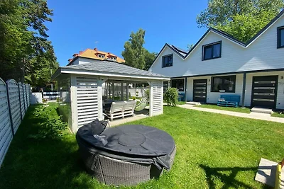 Ferienhaus nahe Jamno-See und Strand
