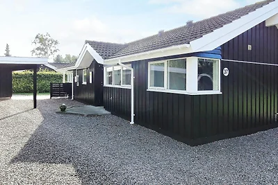 8 Personen Ferienhaus in Væggerløse