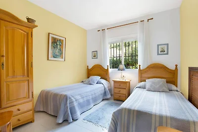 Urocza willa z 3 sypialniami w Lloret de Mar