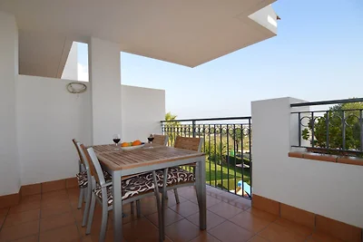 Moderne Wohnung mit Pool in Meeresnähe