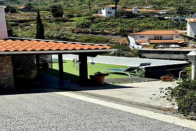 Vakantiehuis in Porto da Cruz met tuin