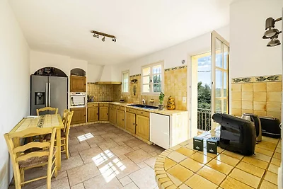 Huis met airconditioning, 4 slaapkamers/10 sl...