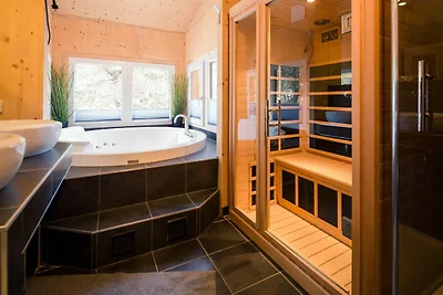 Ładny domek z jacuzzi