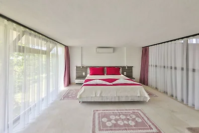 Villa a Kalkan con piscina