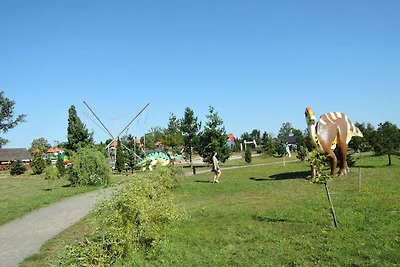 Bungalow in Wrzosowo mit Meeresstrand