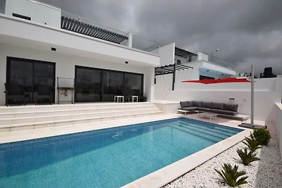 Moderne Villa in Lissabon mit Pool und...