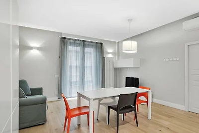 Wohnung in Milano mit Balkon und Wifi