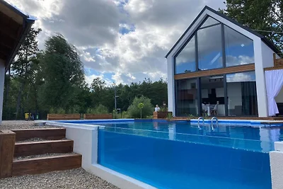 Vakantiehuis in Świnoujście met Zwembad