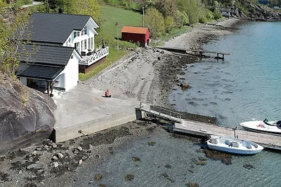 6 Personen Ferienhaus in ETNE