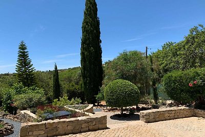 Lussuosa villa a Faro con piscina privata