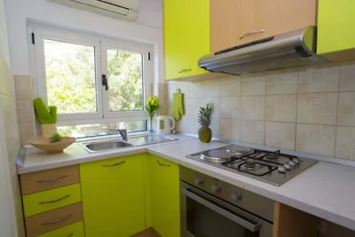 Two Bedroom Apartment With Terrace And Sea Vi...