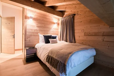 Eleganter Rückzugsort in den Alpen in der Geg...